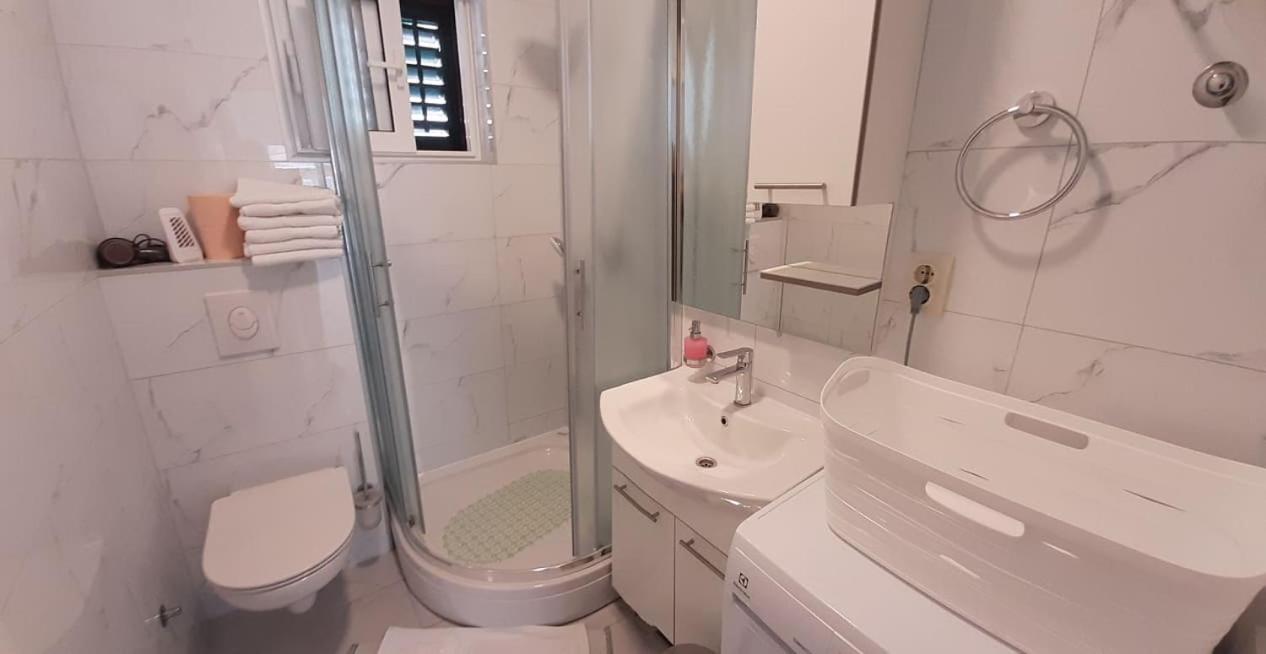 Apartments Villa Ravlic Makarska Exterior photo